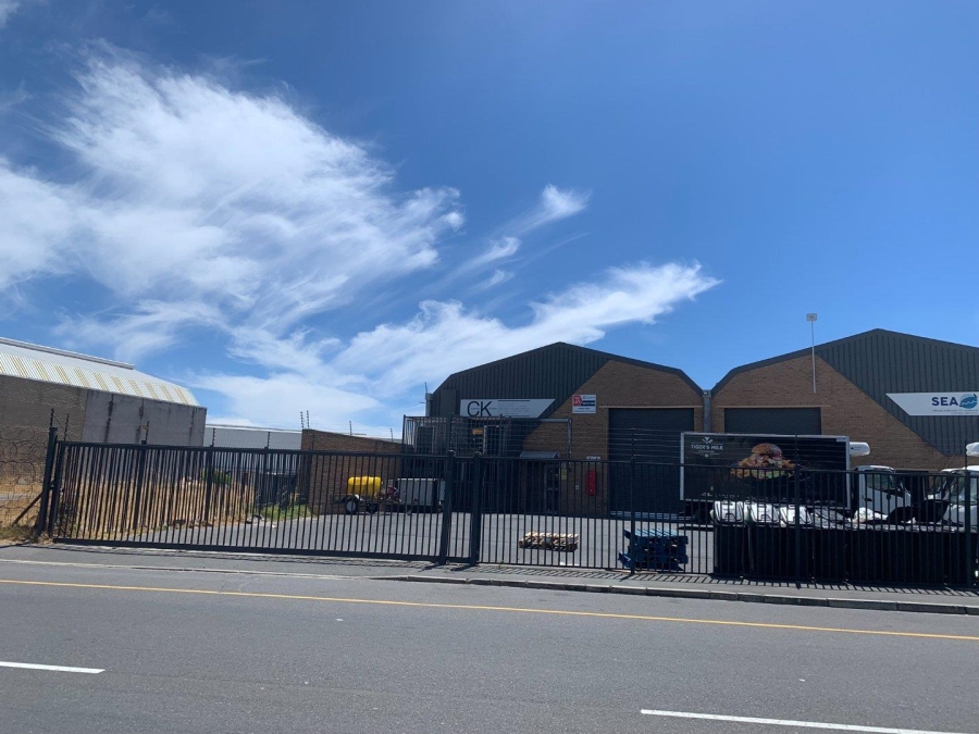 Commercial Property for Sale in Montague Gardens Western Cape